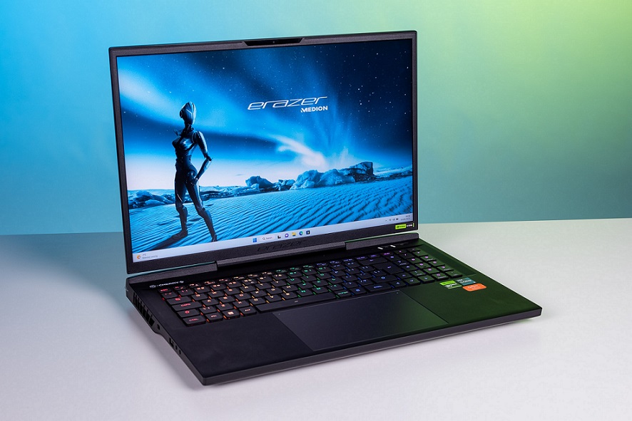 RTX 4090, Core i9 and water cooling in a laptop worth 4500 euros TechWarrant